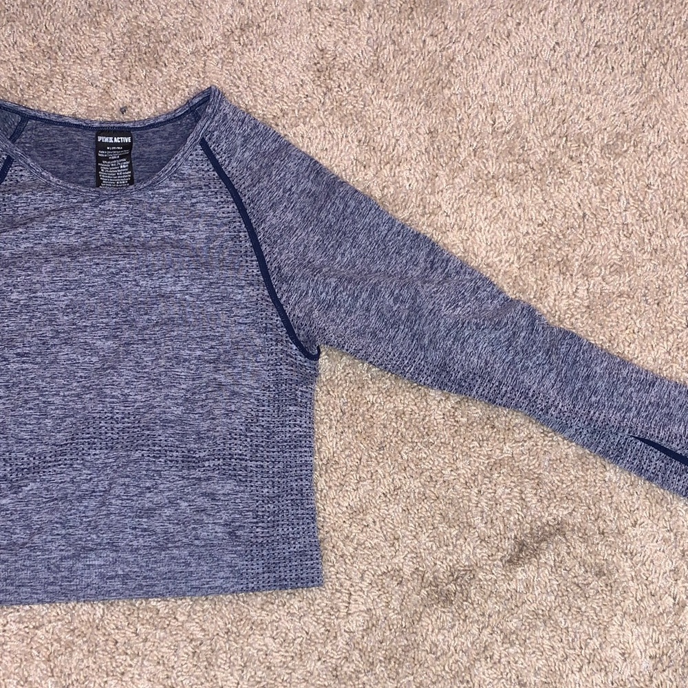 PINK Active Victoria’s Secret Women’s Navy Blue Long Sleeve Workout Athletic Top - Picture 2 of 9